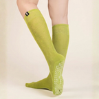 Heart Tabi Grip Stockings in lime green, knee-high tabi grip stockings by Tuelles