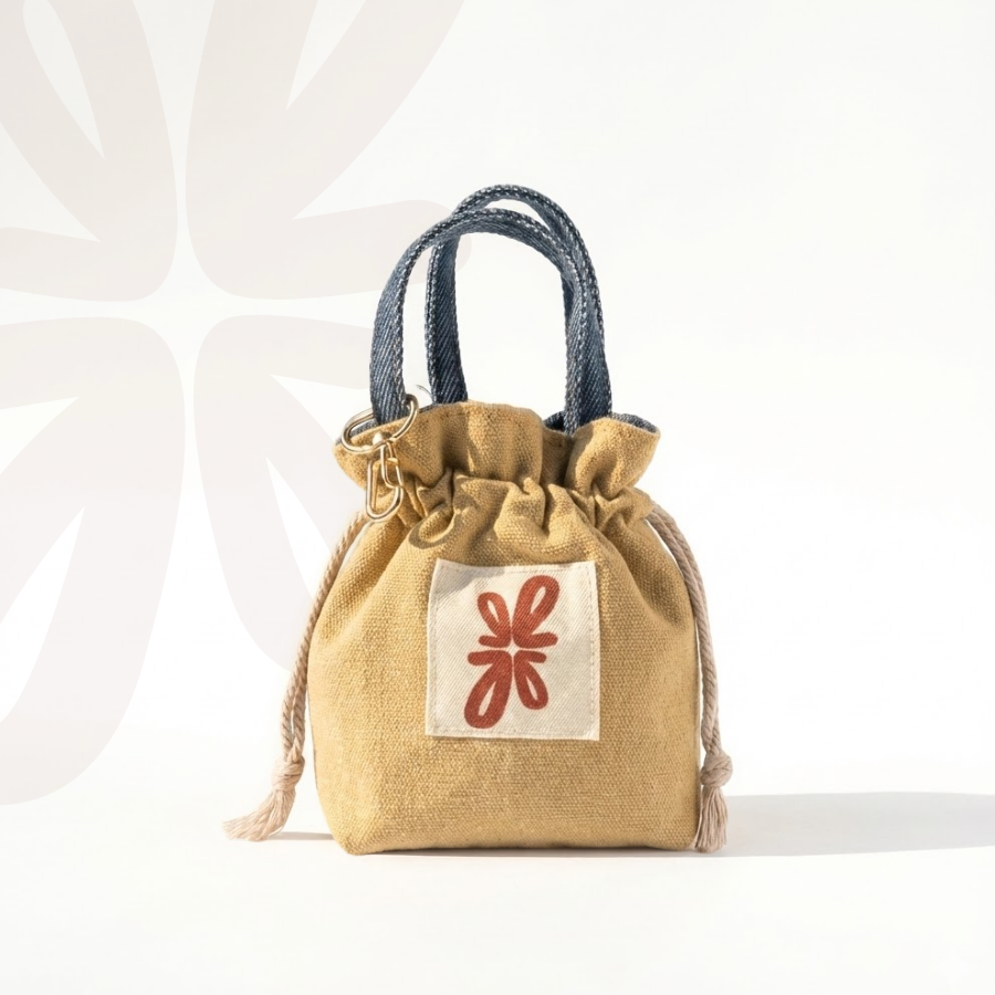 Reversible Sock Pocket in beige burlap, drawstring pouch by Tuelles