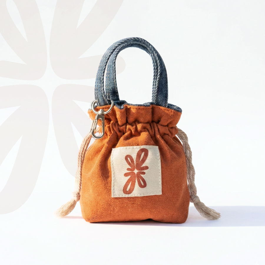Reversible Sock Pocket in orange, drawstring pouch by Tuelles