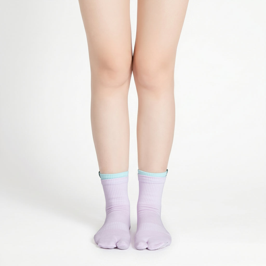 2-toned Tabi Grip Socks in light purple with light blue cuffs, tabi grip socks by Tuelles