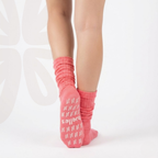 Barre Life Socks in coral pink, ribbed socks with printed sole by Tuelles