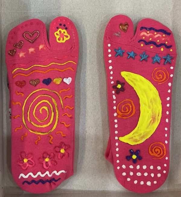 tuelles DIY grip sock design 23