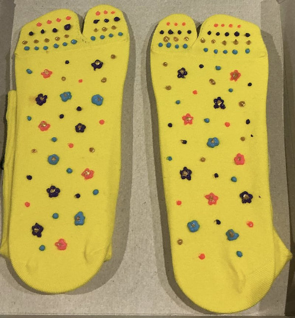 tuelles DIY grip sock design 29