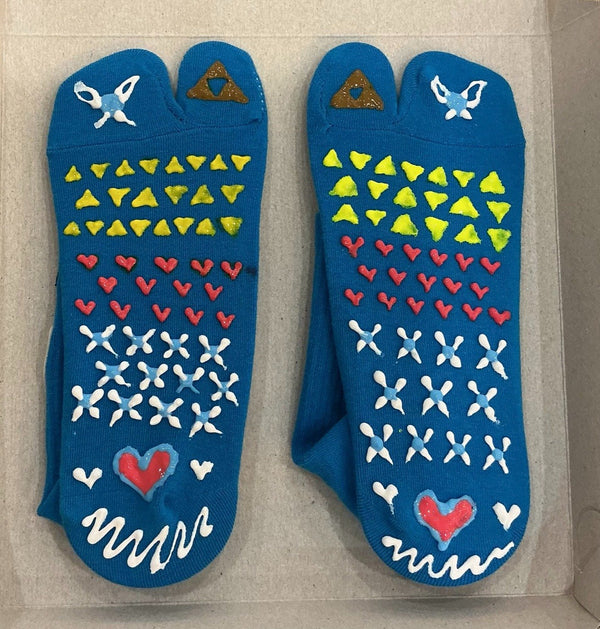 tuelles DIY grip sock design 30